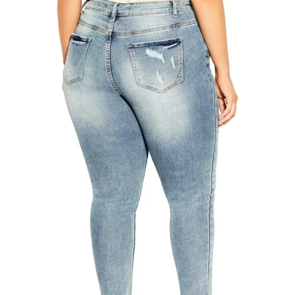 Revolution By Revolt jeans S 24 Lightweight, very very soft Jeans are very soft - Picture 2 of 10